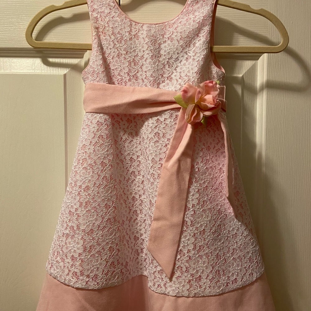 Girl’s dress